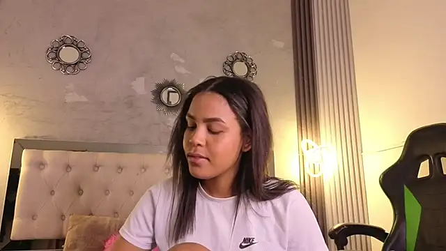 alexa andherson online show from 10.15.25