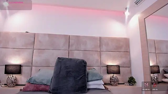 Eevee Taylor online show from 03.13.26