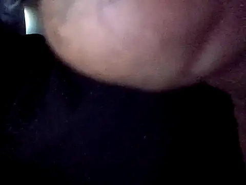 Snapshot of workhard87 chatting on 10.31.25 workhard87 online show from 10.31.25