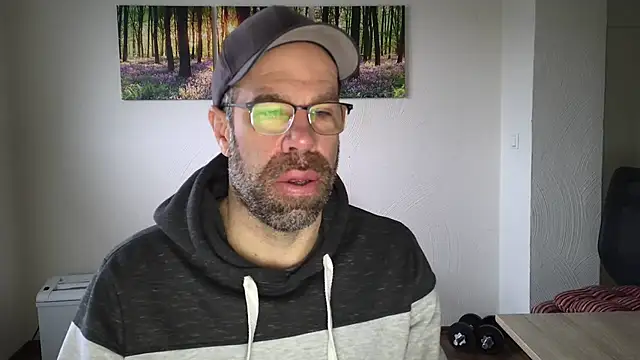 Snapshot of Harry_Boldt chatting on 11.07.25 Harry Boldt online show from 11.07.25