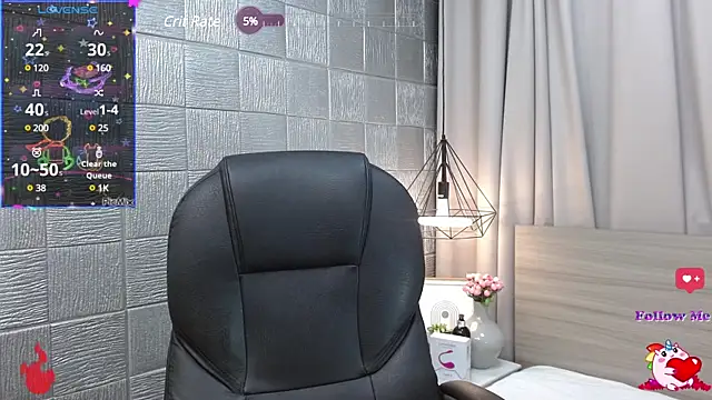 loistwink  online show from 01.28.25