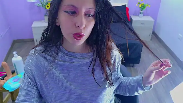 Snapshot of mistressesmoon chatting on 12.03.24 mistressesmoon online show from 12.03.24