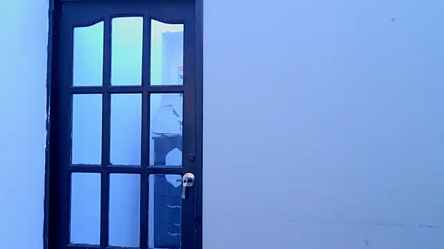 Snapshot of mistressesmoon chatting on 12.05.24 mistressesmoon online show from 12.05.24