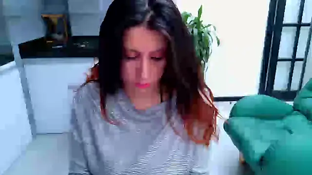 Snapshot of mistressesmoon chatting on 12.21.24 mistressesmoon online show from 12.21.24