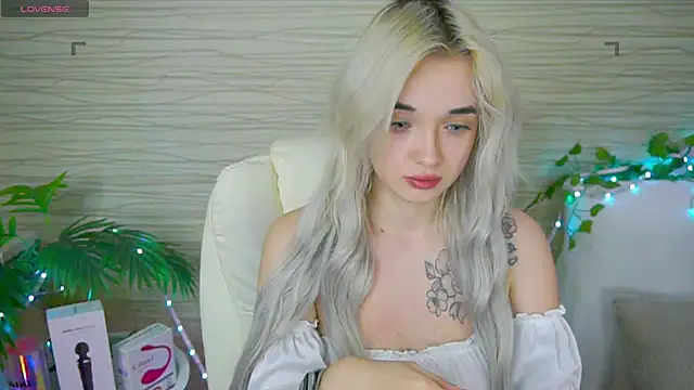 Ashley S online show from 02.15.25