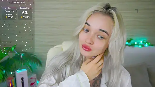 Ashley S online show from 03.11.25