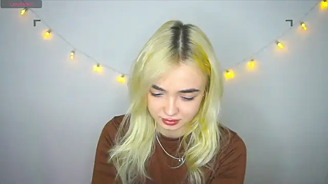 Ashley S online show from 11.15.25