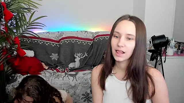 HotCaramellsTV online show from 12.21.24