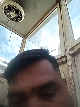 pintuS40 online show from 01.05.25