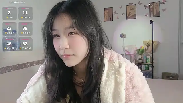 Snapshot of Luminous163 chatting on 02.03.25 Luminous163 online show from 02.03.25