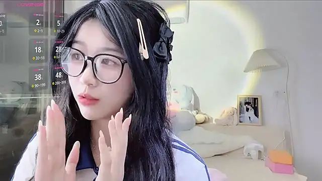 Luminous163 online show from 10.21.25