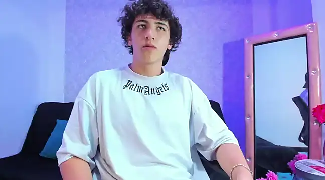 Snapshot of Kerverr_ chatting on 12.02.24 Kerverr  online show from 12.02.24