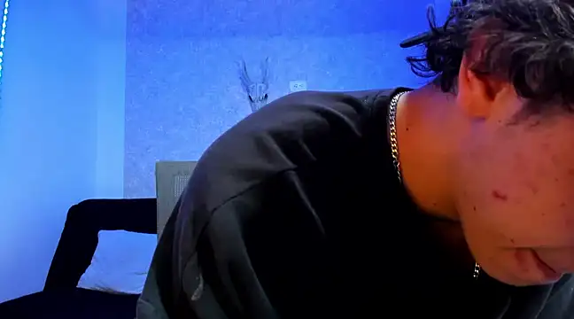 Snapshot of Kerverr_ chatting on 12.17.24 Kerverr  online show from 12.17.24