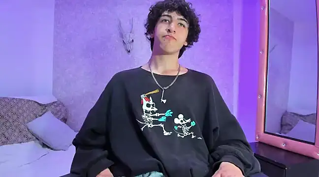 Snapshot of Kerverr_ chatting on 01.14.25 Kerverr  online show from 01.14.25