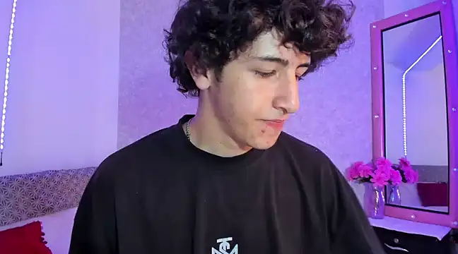 Snapshot of Kerverr_ chatting on 01.16.25 Kerverr  online show from 01.16.25