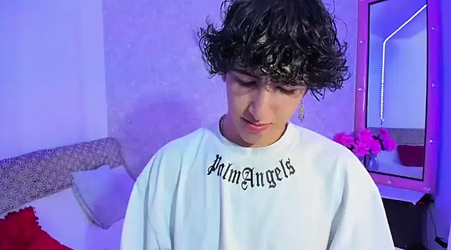 Snapshot of Kerverr_ chatting on 01.20.25 Kerverr  online show from 01.20.25