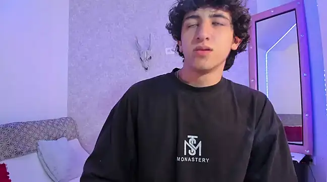 Snapshot of Kerverr_ chatting on 01.21.25 Kerverr  online show from 01.21.25