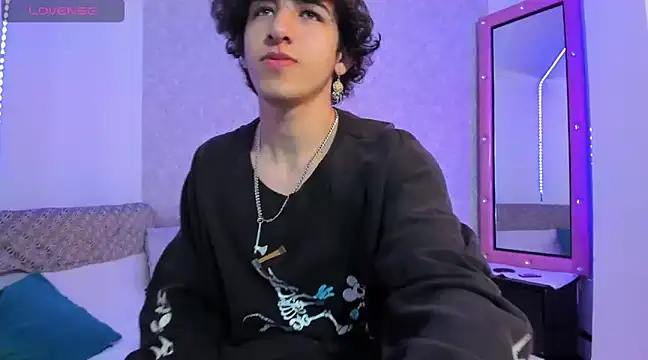 Snapshot of Kerverr_ chatting on 01.24.25 Kerverr  online show from 01.24.25