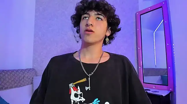 Snapshot of Kerverr_ chatting on 01.24.25 Kerverr  online show from 01.24.25