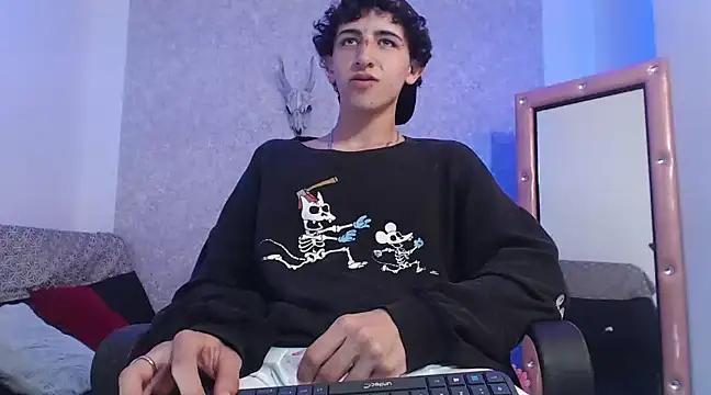 Snapshot of Kerverr_ chatting on 02.17.25 Kerverr  online show from 02.17.25