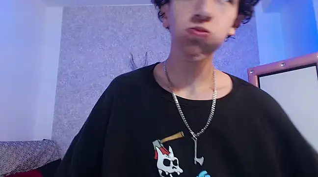 Snapshot of Kerverr_ chatting on 02.18.25 Kerverr  online show from 02.18.25