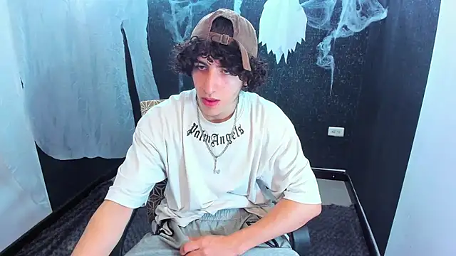 Snapshot of Kerverr_ chatting on 10.16.25 Kerverr  online show from 10.16.25