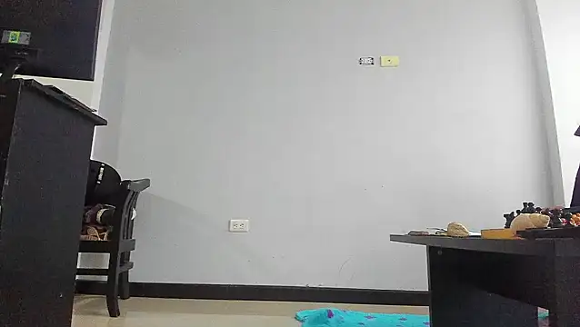 Snapshot of Kerverr_ chatting on 10.24.25 Kerverr  online show from 10.24.25