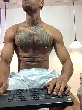 Snapshot of Salomon_koude chatting on 03.27.26 Salomon koude online show from 03.27.26