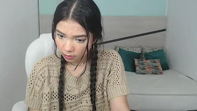 sussy leon online show from 12.13.24