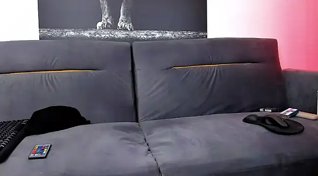 Snapshot of uptomatty chatting on 12.10.24 uptomatty online show from 12.10.24