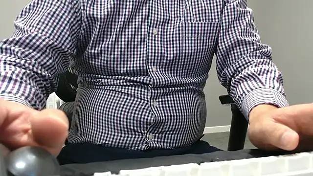 nimirole online show from 10.21.25