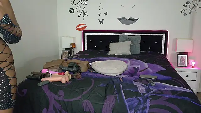 Snapshot of chocolatefantasyxxox chatting on 01.04.25 chocolatefantasyxxox online show from 01.04.25