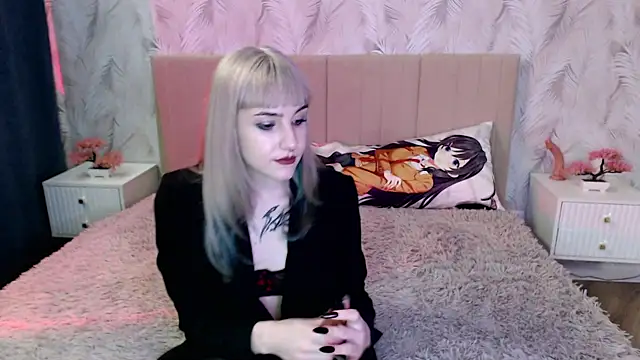 Snapshot of Princess_Shy___ chatting on 01.23.25 Princess Shy online show from 01.23.25