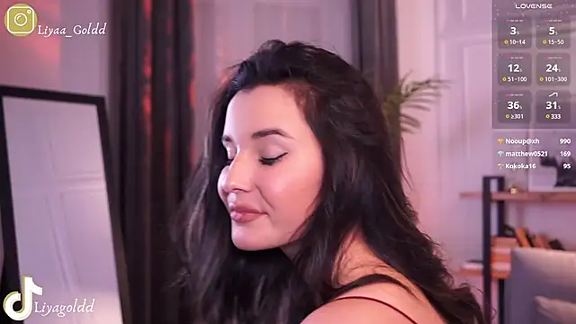 Snapshot of Liya_Gold_ chatting on 12.11.24 Liya Gold  online show from 12.11.24