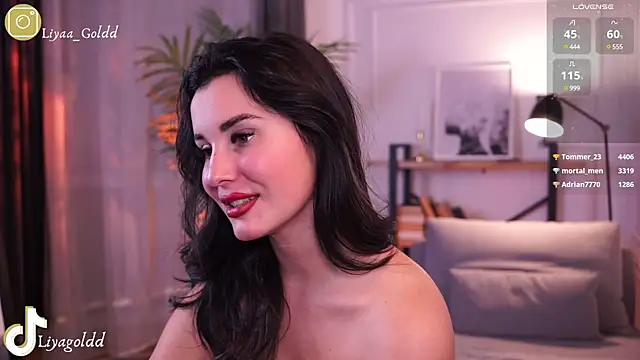 Snapshot of Liya_Gold_ chatting on 12.12.24 Liya Gold  online show from 12.12.24