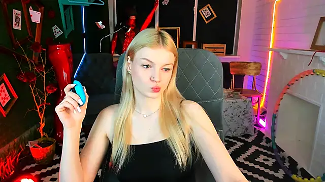 Snapshot of GraceGlamour chatting on 01.09.25 GraceGlamour online show from 01.09.25