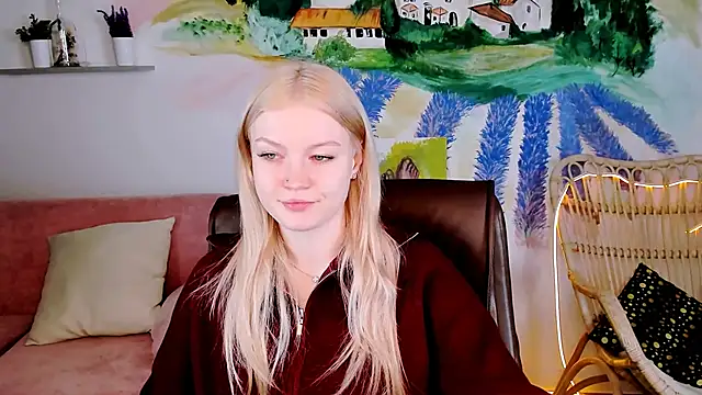 Snapshot of GraceGlamour chatting on 01.18.25 GraceGlamour online show from 01.18.25