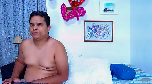 Snapshot of lucasandSofi chatting on 03.22.25 lucasandSofi online show from 03.22.25