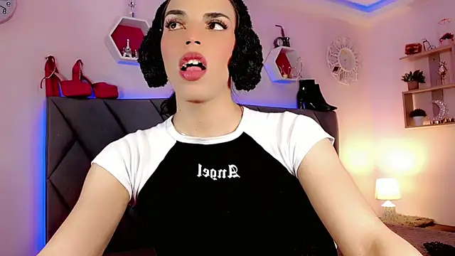 Snapshot of CandyJoselyn chatting on 02.03.25 CandyJoselyn online show from 02.03.25