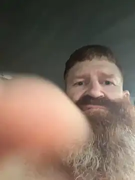 Snapshot of Redfurr69 chatting on 12.13.24 Redfurr69 online show from 12.13.24