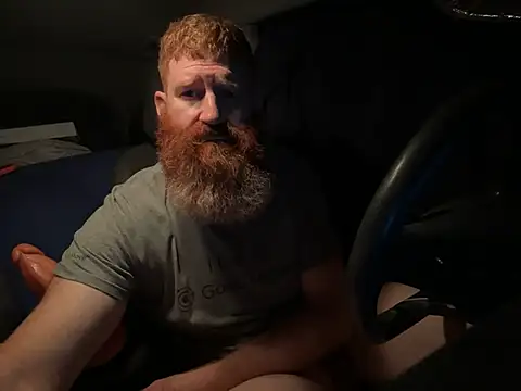 Snapshot of Redfurr69 chatting on 12.14.24 Redfurr69 online show from 12.14.24