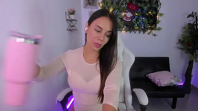 Sara lopez 28 online show from 12.18.24