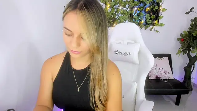 Sara lopez 28 online show from 01.25.25