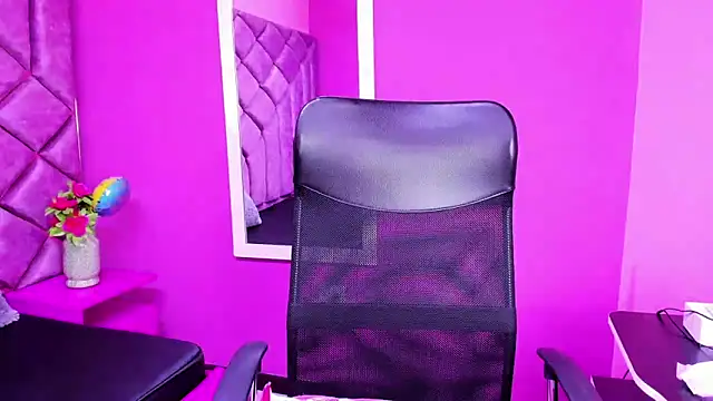 Snapshot of Eimy_Sexy_ chatting on 03.15.25 Eimy Sexy  online show from 03.15.25