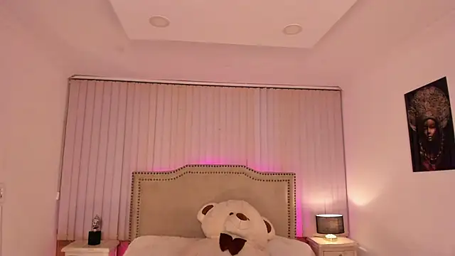 Valentina Se online show from 01.23.25