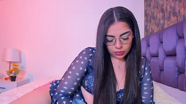 IsabellaAnngel online show from 03.19.25