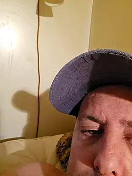 HeteroHotGuy1 online show from 01.20.25