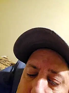 HeteroHotGuy1 online show from 01.27.25