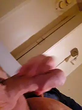 HeteroHotGuy1 online show from 01.30.25