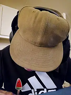 HeteroHotGuy1 online show from 02.01.25